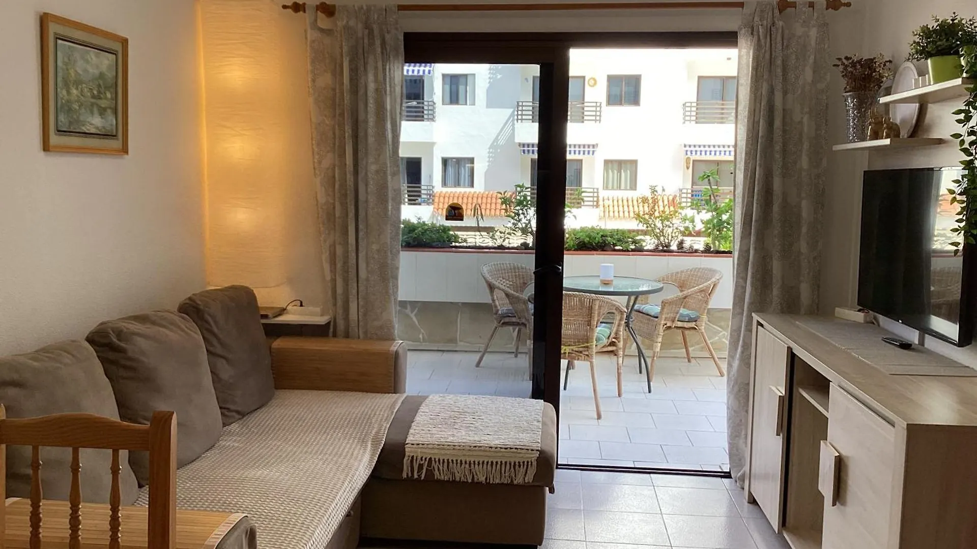 Аппартаметы Seguro De Sol Playa de la Arena Puerto de Santiago  0*, Puerto de Santiago (Tenerife) España
